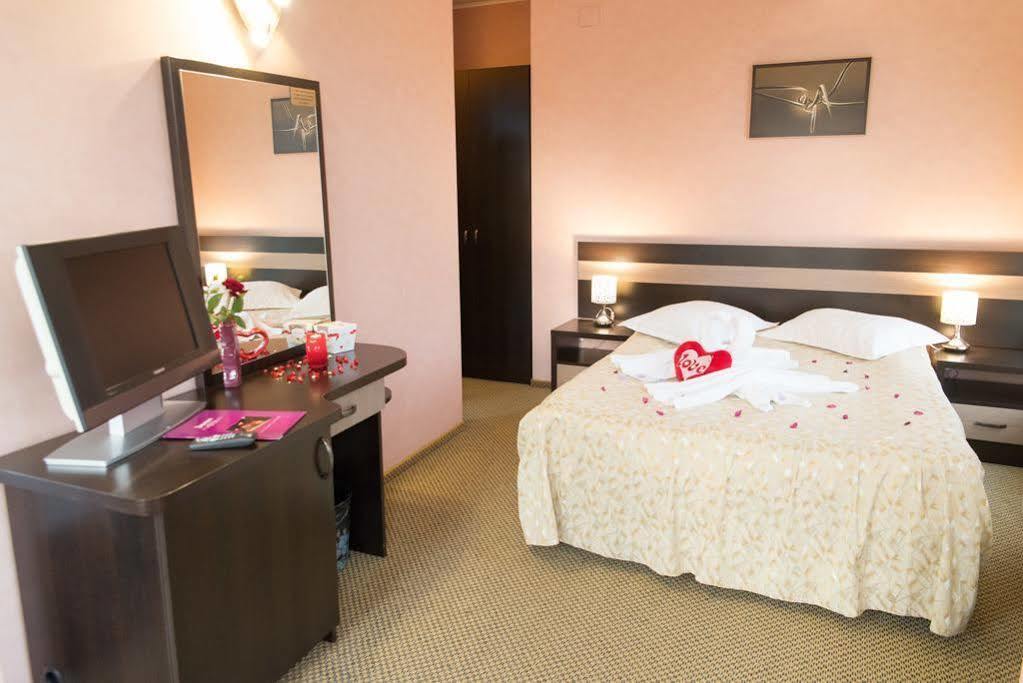Indiana Hotel Iasi Exteriér fotografie