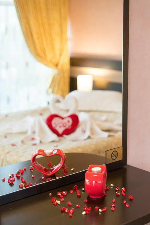 Indiana Hotel Iasi Exteriér fotografie
