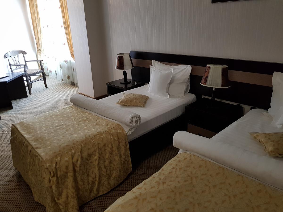 Indiana Hotel Iasi Exteriér fotografie