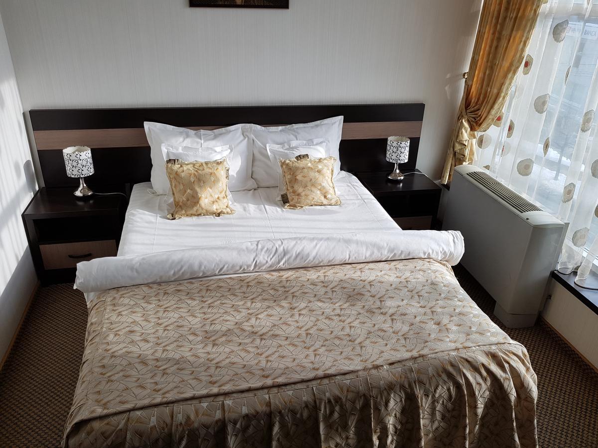 Indiana Hotel Iasi Exteriér fotografie
