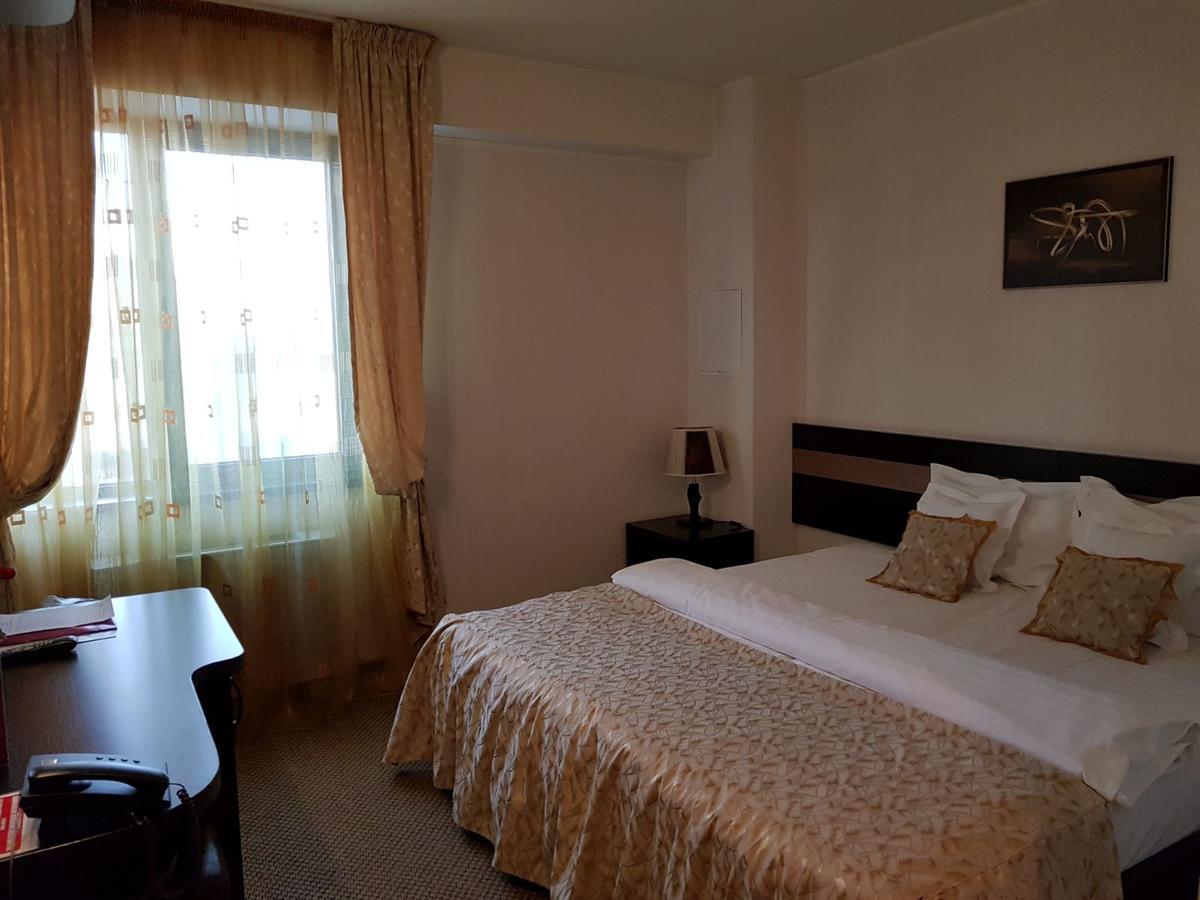 Indiana Hotel Iasi Exteriér fotografie